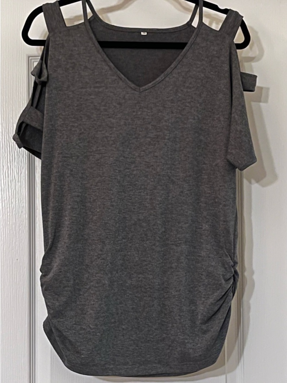 Women's Med Short Sleeve Hollow Out Cold Shoulder Deep V Neck Charcoal Gray Top